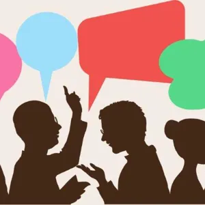 Silhuetter med snakkebobler. Foto: Shutterstock