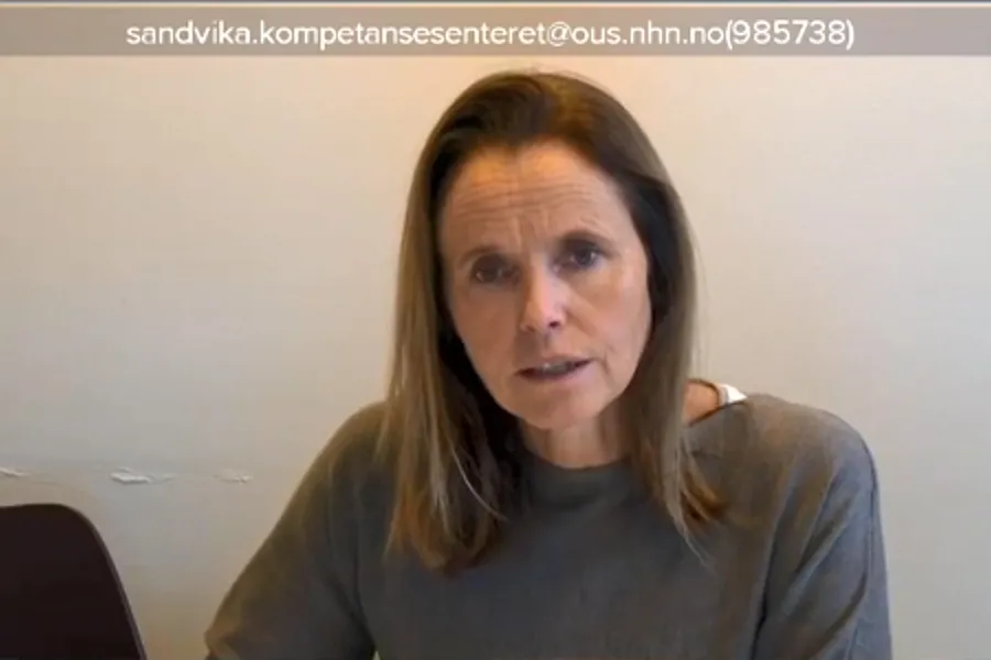 Marit Bjørnvold gives a lecture on Dravet syndrome.