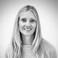 En person med langt hår