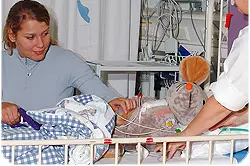 Sykehusmaskoten Rasmus på oppvåkningen