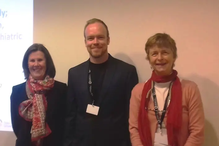 Sissel Berge Helverschou, Arvid Nikolai Kildahl og Trine Lise Bakken, som alle tre har bidratt til artikkelen.